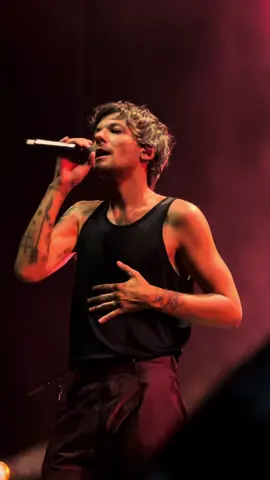 ❤️‍🩹 #louistomlinson #fitfworldtour #fitfnyc #faithinthefuture 