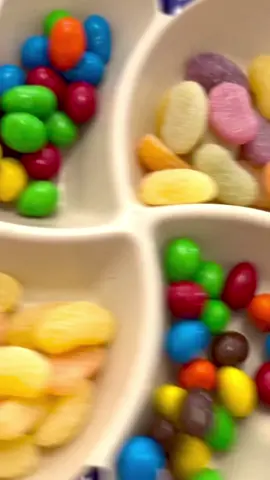 Satisfying candy sounds 🫶🏼 Satisfied tummy 😋 Shop your favourite American candies from our website to get your hands on some exotic candies and snacks from around the world 🤩 #candy #americancandy #americansnacks #onlinecandystore 
