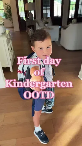 He was ready! Told me “I’m so excited for school. See you later, momma” 😭💙💙 #fyp #OOTD #backtoschool #MomsofTikTok #boymom #firstdayofschool #bama #schoollife #kids #kidsoftiktok #Lifestyle #parenting #momlife #kindergarten #teachertok 