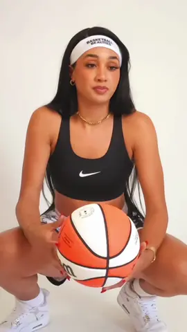 love & basketball? 🖤 #basketballtiktok #basketballbeauties #basketballedit #womensbasketball #bballtiktok #bball4life @Basketball Beauties 
