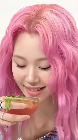 chaeyoung eat fancam /// chaeyoung pg fancam /// #chaeyoung #kesfet #kesfetduasi #pg #eating #yagizasigimdiyincekesfetoluyomus #vcs #kpop #kesfetduasi🧕🤲🏻 #fyp 