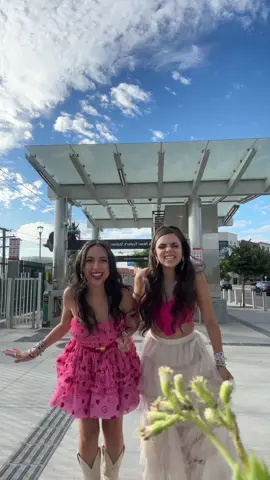 T’was a cruel, cruel summer 💗 @Daniela Ramirez #TSTheErasTour #TSTheErasTourLosAngeles #LANight6 