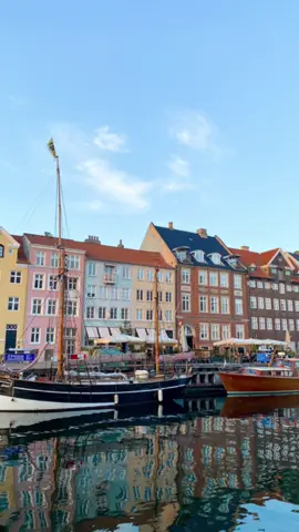 copenhagen diaries 🇩🇰🌅☕️🥐🎨🤍🌆 pictures on instagram @_alexandrinee #fyp #travel #copenhagen #europe #foryou 