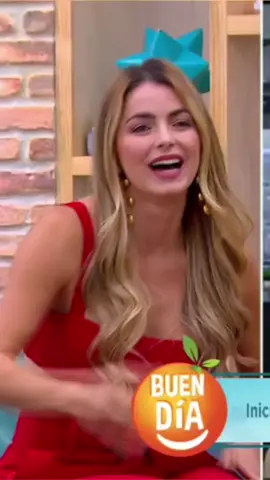 ¿Volverá pronto a la televisión? 📺 @crisshurtado recordó su carrera en el @canalrcn ✅ su época en #ProtagonistasDeNovela y bromeó sobre la propuesta que ya espera para regresar a la presentación 😂🤩 ¿Qué opinan ustedes? 👇🏽 Por acá ya la extrañamos en las pantallas 🥹🥰 En nuestro Instagram encuentran el video completo #CristinaHurtado #CrisHurtado