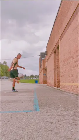 10 Laces rocket pass+outside touches with both feet⚽🚀🎯🧲 #fyp #fypシ #reels #viral #control #football #futbol #futebol #Soccer