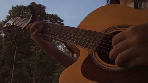 late night melancholy #guitar #foryourpage #fyp #mixmics 