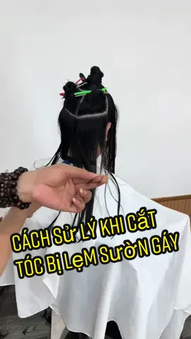 Trả lời @Nguyễn Tình Cắt tóc hay bị lẹm khuân viền, thì bạn xem video này nhé chúc bạn thành công. #Quangsaker #vientocquangsaker #cattoc #cắt_tóc_nữ #daotaonghetoc 