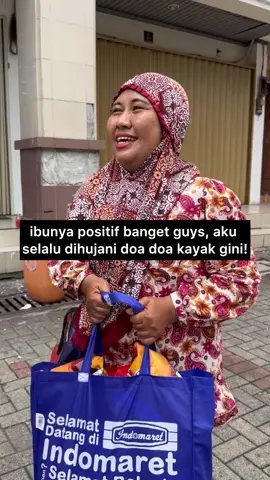 Ketemu ibu yakult ini lagi terus ajakin dia borong
