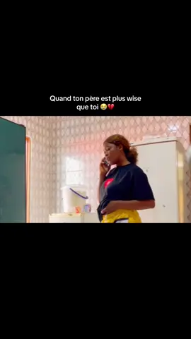 Papa ma robe sexy est où chapeau mieux tu bloquais le portails 😭💔#viral #humour 