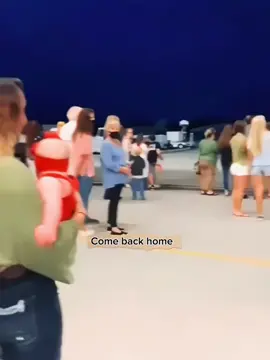 #Homecoming #cominghomesurprise #militarycominghome #surprisecominghome #welcomehome #cominghome #surprisemilitaryhomecoming #welcomehomesoldier 