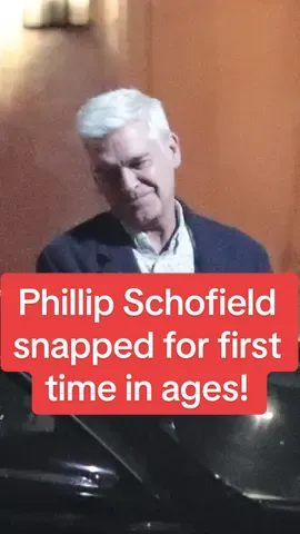 Phillip Schofield breaks cover for first time in weeks to dine with Vanessa Feltz in London #dailymirror #news #breakingnews #phillipschofield #hollywilloughby #itv #tv 