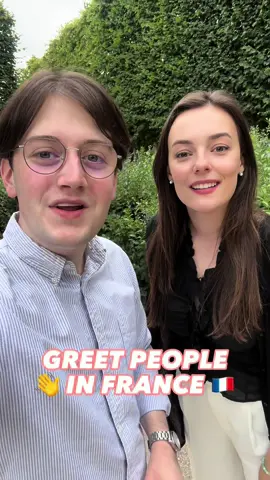 How to greet people in France ? Which one do you prefer : hug or kiss ? 🤗 with @French Vibes Club  . #paris #parisian #traveltips #paristravel #parisguide #travelguide #learnfrench #greetings #speakfrench #frenchculture #frenchpeople #frenchie #language #languagetips 