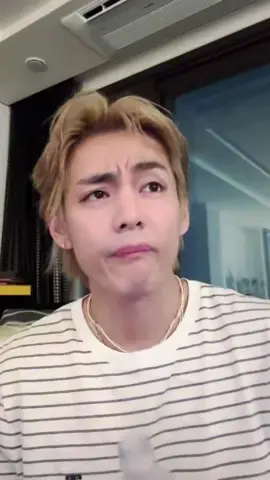 His confused face #taehyung 
