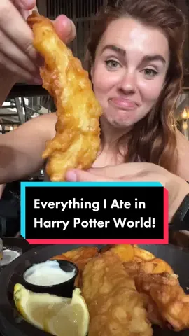 Cauldron cake & hand pies! #Foodie#fyp#harrypotter#themepark 