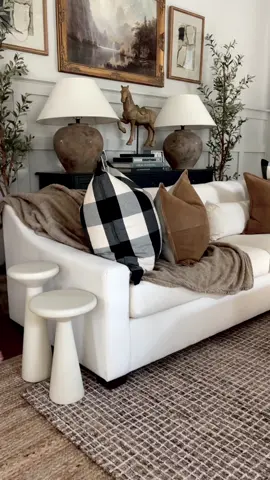 Sometimes, all it takes is a simple side table switch to refresh your living room for a new season. Is anyone else as ready for fall as I am?  @StayFoxx  #homedecorideas #DesignTips #falldecor 