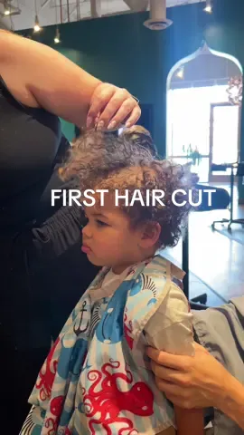 Kylo got his first curly hair cut and he looks like such a big boy! My mommy heart cant take it 🥹 #curlyhaircut #toddlercurlyhair #mixedbabies #firsthaircut #afternooninthelife #singlemom #curlyhairroutine #toddlercurlyhairstyles 