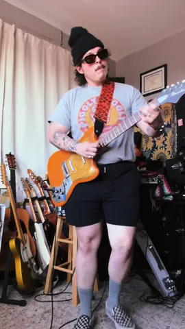 “Northern White Clouds” on the Danelectro. #fiddletunes #northernwhiteclouds #billmonroe #bluegrass #flatpicking #guitartok #guitar #electric #americana #danelectro 