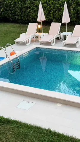 #HercegNovi #ХерцегНови #BokaKotorska #CrnaGora #Montenegro #Bazen #Airbnb #Booking 