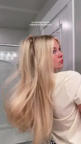 first blowout with the dyson 🌸 what do we think 🫶 #athomeblowouts #hairblowout #hairblowouttutorial #longhair #athomehairblowout #dysonairwrap #dysonairwraptutorial 