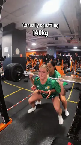 Lightwork 😮‍💨 #GymTok #squat #elitefitness #gymroutine 