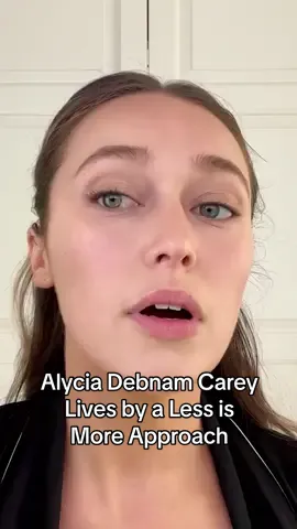 During her episode of Vogue's #BeautySecrets #AlyciaDebnamCarey of #The100 shares her approach to eyelashes—it's all about a less is more flirty lash for the star. 