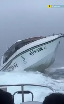 New fear unlocked 😳 Terrified passengers scream in fear as speedboats soared over huge waves during a heavy storm in Thailand 🇹🇭.  The Thai Meteorological Department had issued weather advisories that day warning that waves around the region could reach 3 metres or higher. #thailand🇹🇭 #thailand #thai #thaidrama #thaibl #thaienthu #thaifood #thaiseries #thaivanhieu #thaiactor #sea #seagames2023 #seafood #seagames31 #ocean #ocea #speedboat #cruise #cruiseship #cruisetok #sealife #storm #stormi #danger #dangerous #fyp #foryoupage #foryou #funny #comedy #skit #jokes #viral #viralvideo #goviral #uktiktok #trending #funnyvideos #relatable #xyzbca #TikTokTrends #pinkydoll #pinkydolllive #breakingcharacter #ai #ailive #newpost #browntiktok #npc #thatmotherfkrisnotreal #crazyplanelady  #maybvlogsmurder #maybvlogsandhermum #caughtoncamera 