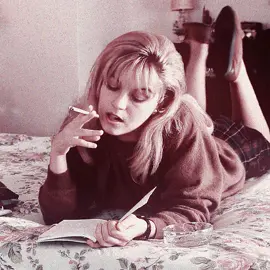 long live laura palmer #laurapalmer  #laurapalmeredit  #twinpeaksedit  #twinpeaksthereturn #twinpeaksthereturnedit #davidlynch  #davidlynchedit #davidlynchtok #lynchian  #sheryllee  #sherylleeedit  #firewalkwithme #firewalkwithmeedit  #fyp  #foryoupage  #foryou  #fypシ #aestheticedits  #trending  #edit #viral  #fypシ゚viral