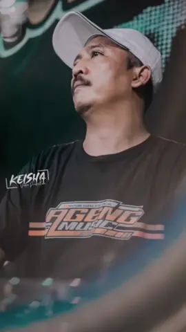 Ancene kendange nyanyi tnn rek #newpallapa #cakmetagengmusic #kyageng #snpid #cakmetkendang #storydangdut #cakmet #ageng 