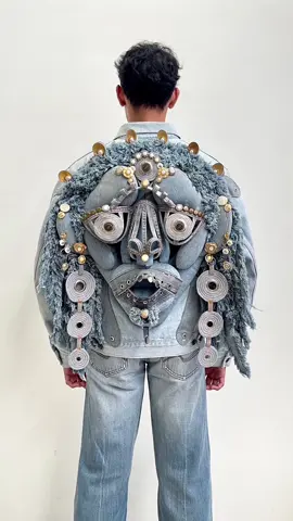 Inspired by the beautiful masks of Africa for this one! #upcycledfashion #1of1 #reworkedfashion #sustainablefashion #avantgarde #dazedanddiscovered #thevanillaissue 