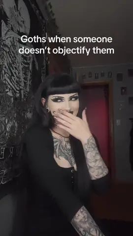 U being mad proves my point #goth #gothgirl #metalhead #bemad #gothgf 