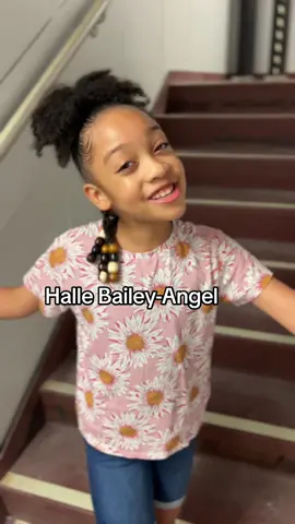 Allergies and congestion has been the worst for me for the last 5 days. But I Had to try singing some of @halle song “Angel” #hallebailey #angel #thelionking #youngnala #disney #littlemermaid #blackariel #kidsinger #broadwaykids #lionkingmusical #broadway #disneykid #theyhavetherange #shaderoom #blackgirlmagic #aniyasimone #nationaltour 