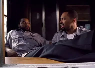 What happened to the last security guards 😂😂😂 #fridayafternext #craiganddayday #topflightsecurity #fyp #explore 