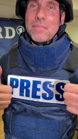 ARD-Studio Tel Aviv: Journalistische Ausrüstung für den Krisenfall #vest #security #press ##journalist #ard