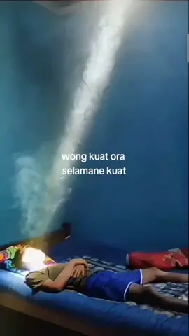 😐