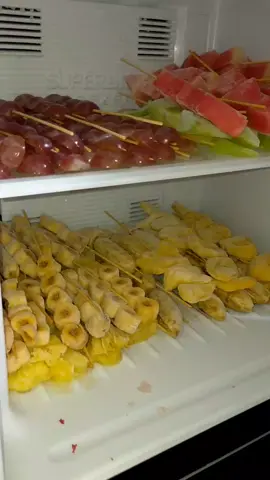 makin banyak varian buah nihh 🤩😋 #eskulkul #anggur #nanas #semangkamelon #pisang #stroberi 