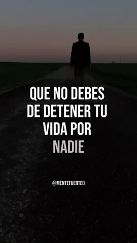 Esta carta es un recordatorio constante de que tu vida es valiosa y merece ser vivida plenamente.  Nunca te detengas ni te limites por el juicio o la opinión de otros. Tienes el poder de tomar decisiones que te conduzcan hacia la felicidad y el éxito. Confía en ti mismo y en tu capacidad para tomar decisiones sabias. No te rindas ante las dificultades y mantén la determinación de seguir adelante, incluso cuando las cosas se pongan difíciles. Eres más fuerte de lo que crees y mereces todo lo mejor. No te conformes con menos de lo que mereces. Mantén tus estándares altos y nunca dejes de luchar por lo que realmente deseas. #mentefuerteo #motivation #frasesmotivadoras #exitopersonal #noterindas 
