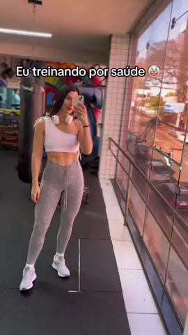 😂 #gym #treino #vaiprofycaramba #musculacaofeminina #academia #humoracademia #nutricao #foconoobjetivo #gymrat #GymTok 
