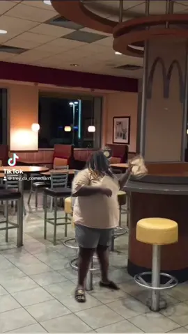 When Mcdonalds mess up Keshia Coles order 🤧 #mcdonalds #food #singing #keshiacole #ordering #fypシ #fyp #foryou #hungary #explore 