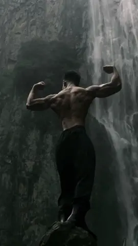 under waterfall #gym #GymTok #move #douyin #waterfall