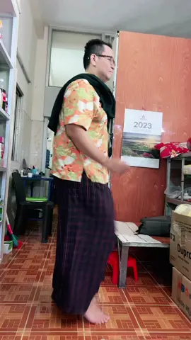 #မြင်ပါများပီးချစ်ကျွမ်းဝင်အောင်လို့🤒 #foryou #akyimatv #tiktokuni #