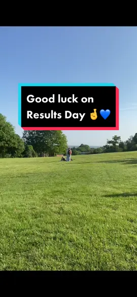 Good luck to everyone receiving their results tomorrow. We're sending you all positive vibes 🤞💙 Remember if you need to use Clearing, because you’ve had a change of heart or your results aren’t quite as expected, we’re here to support you. Find out everything you need to know about Clearing at Kent via the link in our bio 🔗 #Clearing #UniKent #UniversityofKent #AlevelResultsDay #Uni #Clearing2023 