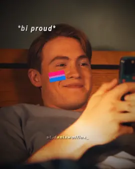 i think he's bi, actually || #heartstopper #heartstopperseason2 #nicknelson #edit #fy #fyp 