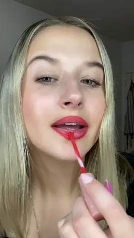 Loving these new @ColourPop Cosmetics liquid lips!! #colourpopcosmetics #liquidlipsticks #cherryredlipstick #viralmakeup #newmakeupproduct #trendy 