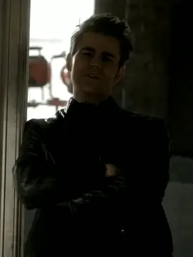 Stefan botou medo no klaus rsrs #thevampirediaries #klausmikaelson #stefansalvatore #theoriginals #salvatore #edit 