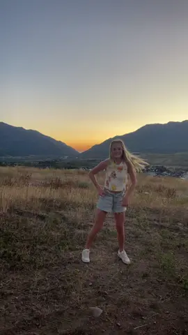 Whip it #foryou #trending #dance #sunset #funny 