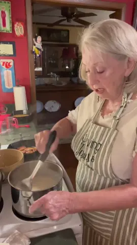 Creamy grits make with cream cheese. Grits go with eggs for breakfast , pork chops, fried chicken,  and shrimp. The secret is cooking them a long time- at least 35 minutes.      I was raised on grits. (Part 2) #brendagantt  #cooking  #baking  #easy  #food  #viral  #trending