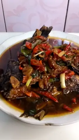 Ikan mas goreng kecap #fypシ゚viral🖤video シ #resepikanmas #videomasak #resepmasakan 