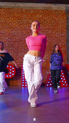 u guys… i still havent seen barbie 🫣 #kellysweeneychoreo #barbie #dualipa 
