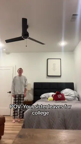 This is so sad #siblingleavingforcollege #imissher 