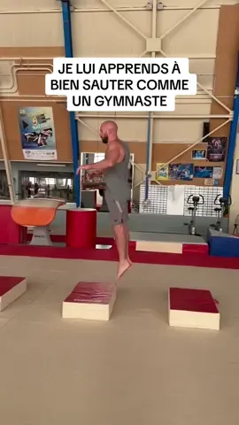 J’apprends à ce non gymnaste à bien sauter pour qu’il puisse reussir facilement les saltos 🙃 Bravo Matt 👏🏼 ##gymnastik##gymnastique##GymTok##fypシ